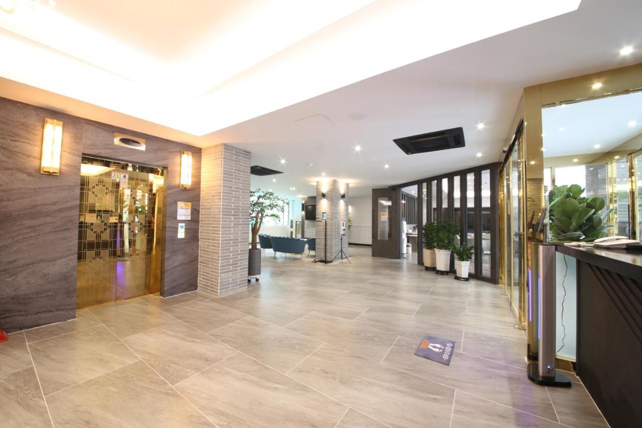Hotel Stay Gumi Eksteriør billede